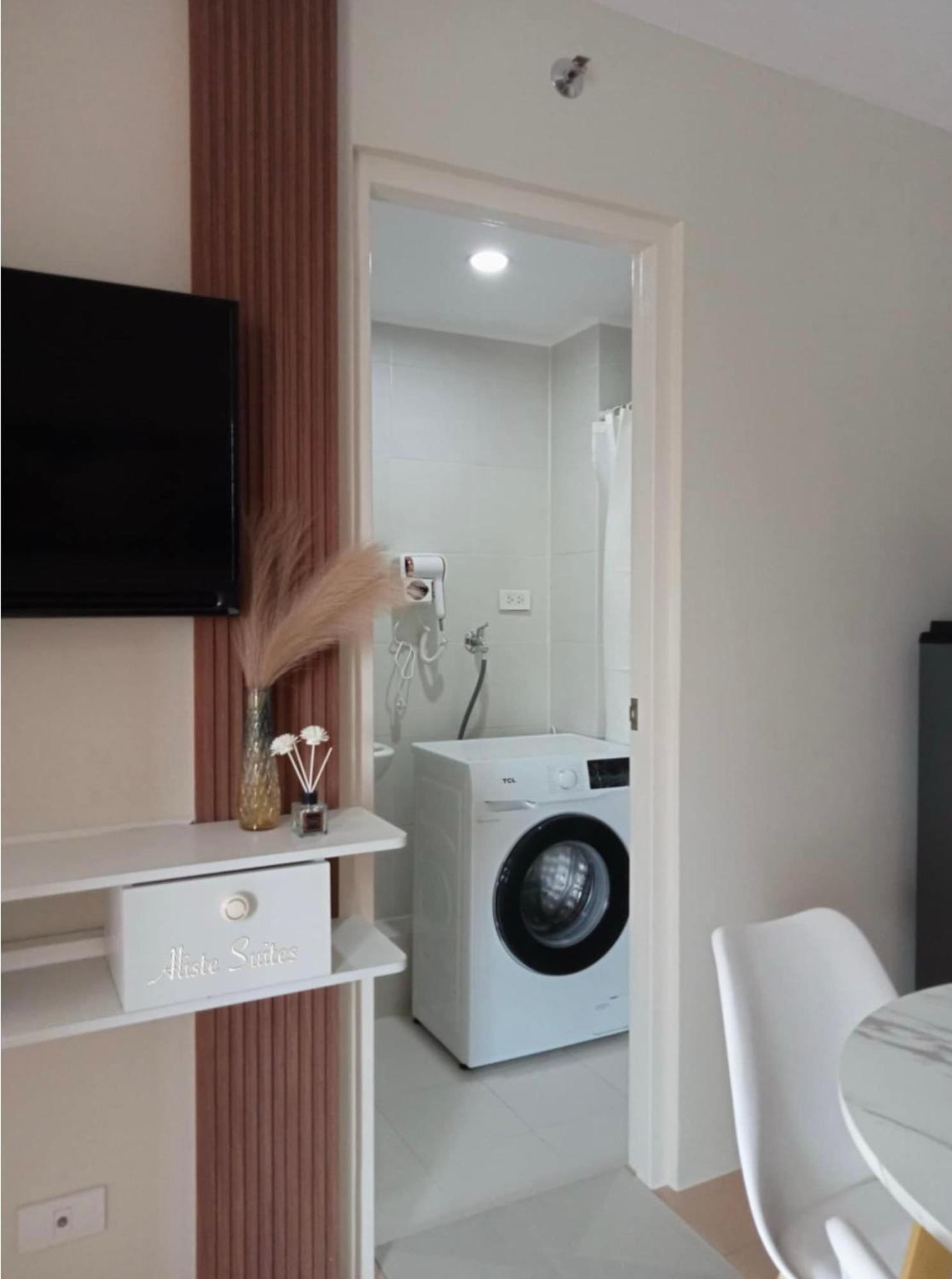 Aliste Suites Marina Spatial Dumaguete City Экстерьер фото