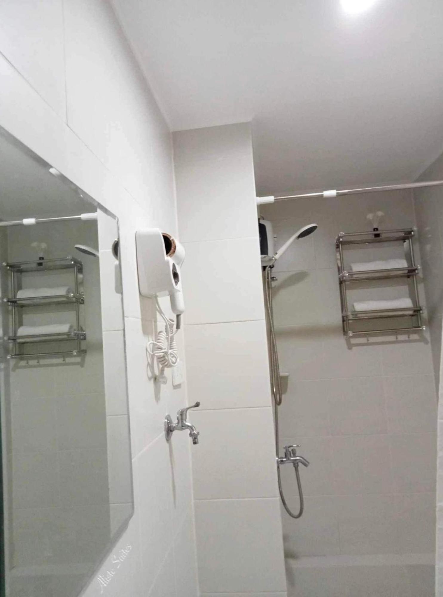 Aliste Suites Marina Spatial Dumaguete City Экстерьер фото